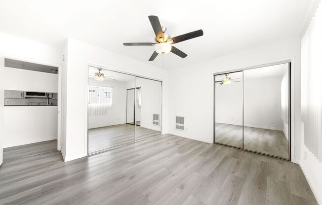 1 bed, 1 bath, 670 sqft, $2,300, Unit 220