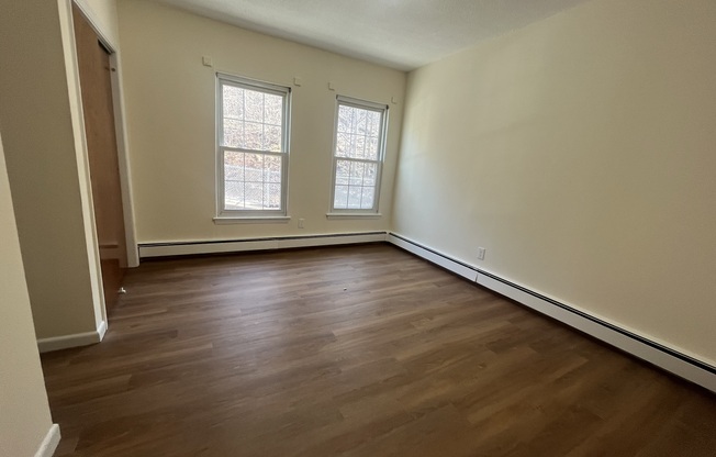 54 S HUNTINGTON AVE