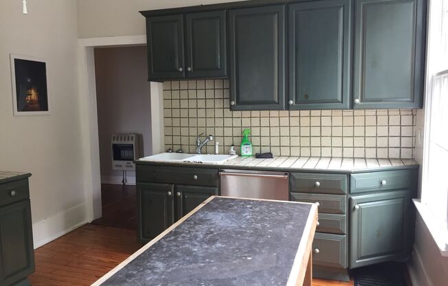 2 beds, 2 baths, $2,195