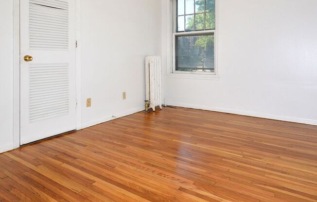 1 bed, 1 bath, 420 sqft, $935, Unit 8 - 21