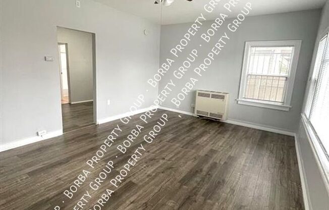 943 Lime Ave