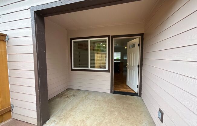 3 beds, 2 baths, 1,197 sqft, $2,295