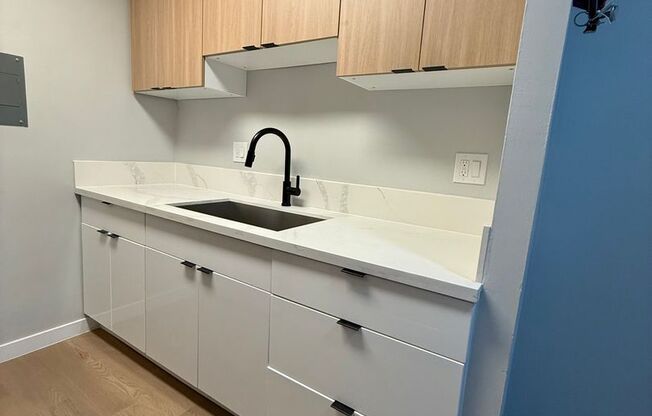 Park Apartments-Beautiful recently renovated