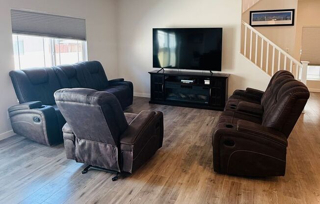 Beautiful 3-Bedroom Home in Gated El Cajon Community MOVE IN SPECIAL $500 OFF first month rent!