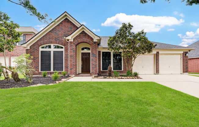 Exquisite 4-Bedroom Home in Copperfield: A Must-See Gem!