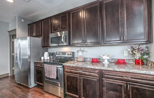 3 beds, 2 baths, 1,469 sqft, $1,995, Unit A - 1010 Unit 115 - C1469