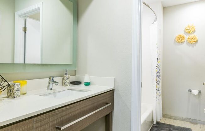 2 beds, 2 baths, 933 sqft, $1,685, Unit C-133