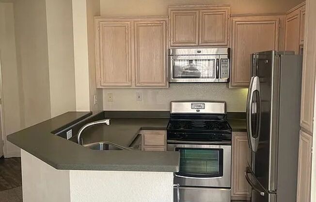 3 bed, 2.5 bth, DETACHED HOME in ASPIRE ENCORE