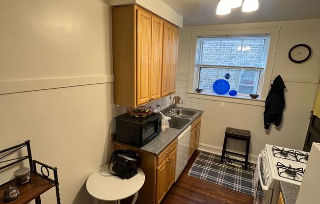 4520-28 N. Wolcott, LLC