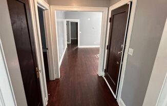 2 beds, 1 bath, $1,500, Unit 7723-2