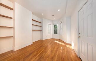 Charming 2br/1ba Near U St/Shaw with Parking!