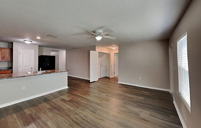 275 ELM CT