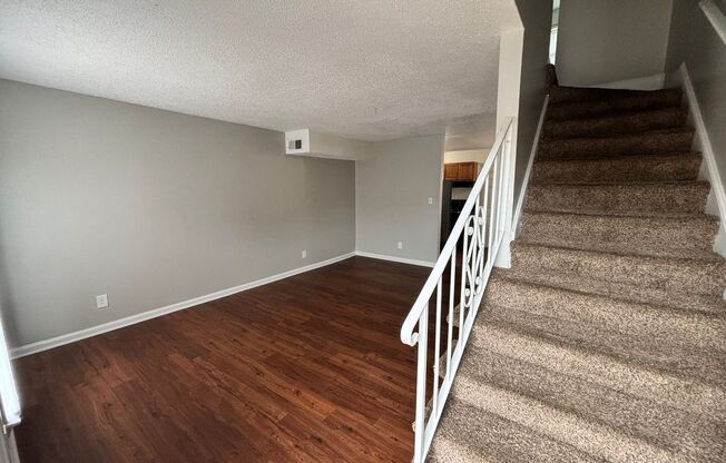 2 beds, 1.5 baths, 800 sqft, $1,340, Unit 4629-04