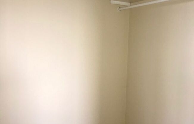 Studio, 1 bath, $750, Unit 0901