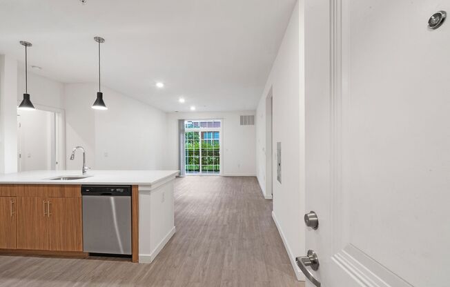 2 beds, 2 baths, 1,167 sqft, $2,950, Unit 434