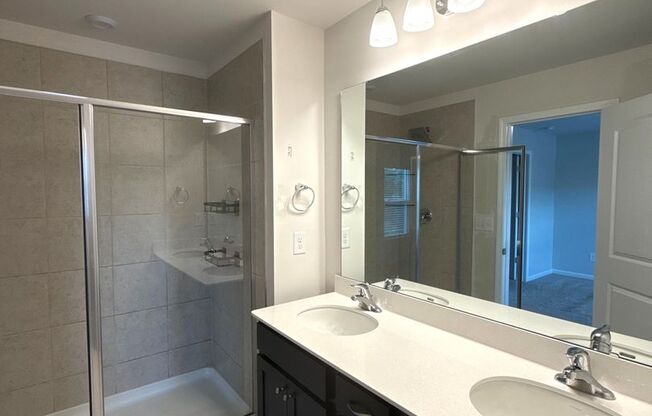 3-Story Townhome in Pleasant Grove!