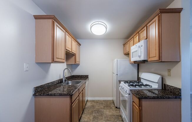 1 bed, 1 bath, 725 sqft, $1,595, Unit 17