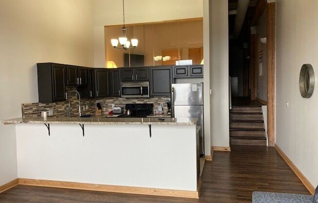 2 beds, 2 baths, 980 sqft, $1,699, Unit 630