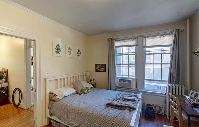 2 beds, 1 bath, 850 sqft, $3,295, Unit 8