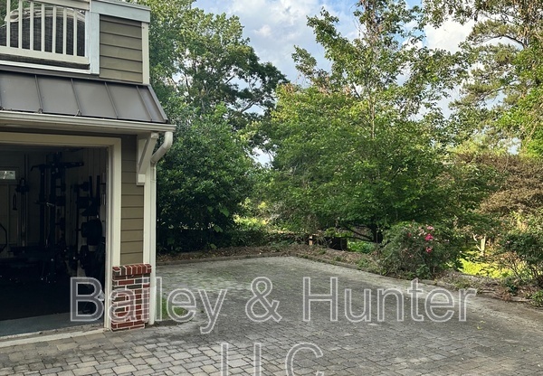 1524 PARK RD