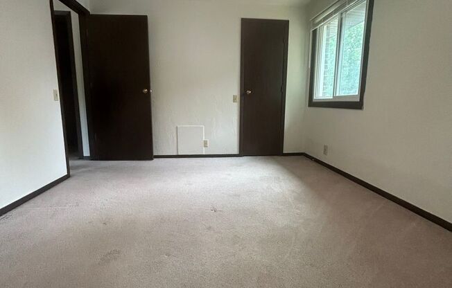 1 bed, 1 bath, 660 sqft, $745, Unit 5