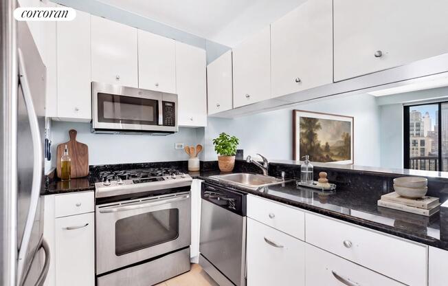 1 bed, 1 bath, 650 sqft, $5,900, Unit 22A