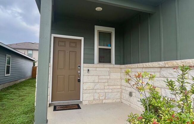 3/2 Single Story Conveniently Located to Brooks City Base JBSA Kelly Field & Toyota ~ Move in Ready!