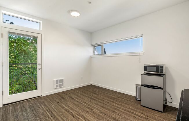 Studio, 1 bath, 178 sqft, $795, Unit A8
