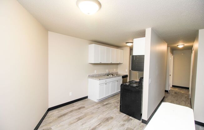 2 beds, 1 bath, 763 sqft, $900, Unit 3600-203