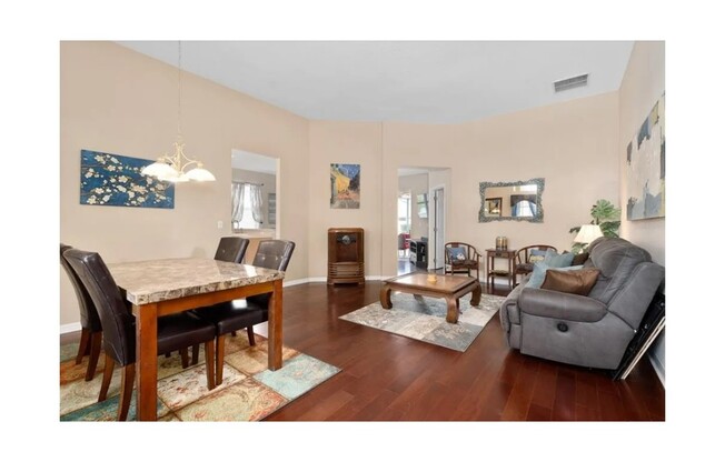 5182 WALNUT RDG DR