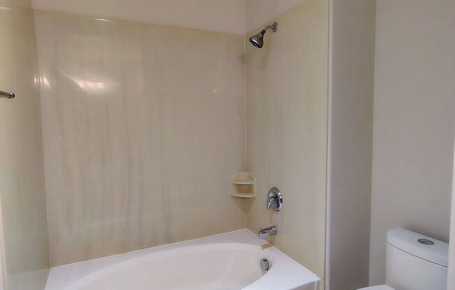 2 beds, 2 baths, $1,650, Unit # 104