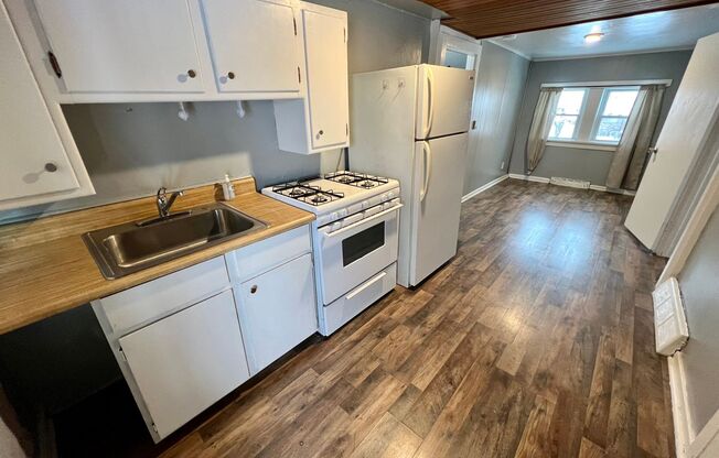 3571 Brodhead Road (White Glove)