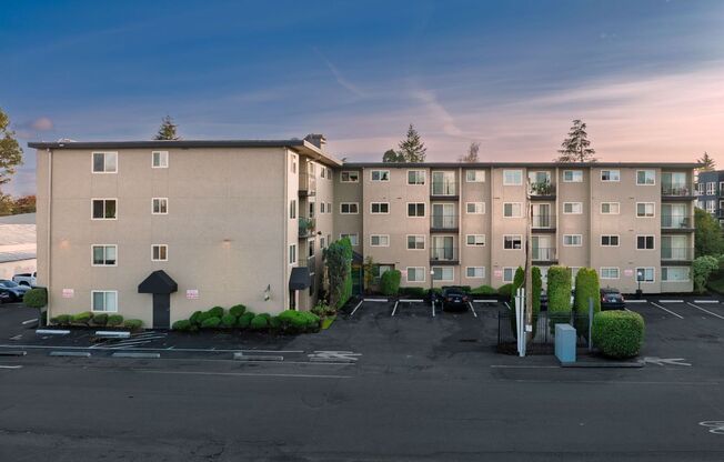 Imperial Crown Manor