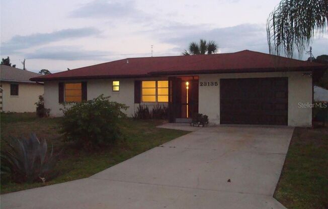 2 beds, 2 baths, $1,525