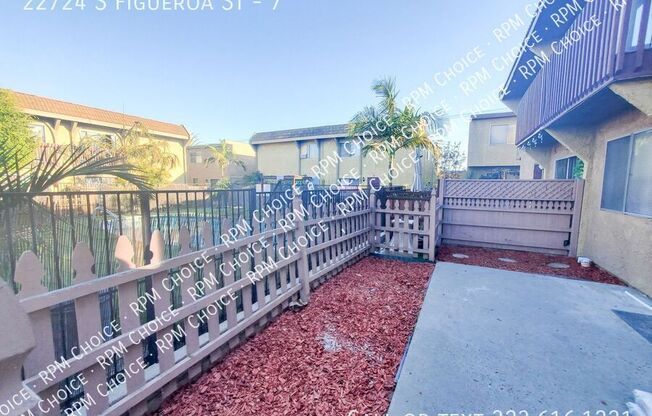 22724 S FIGUEROA ST