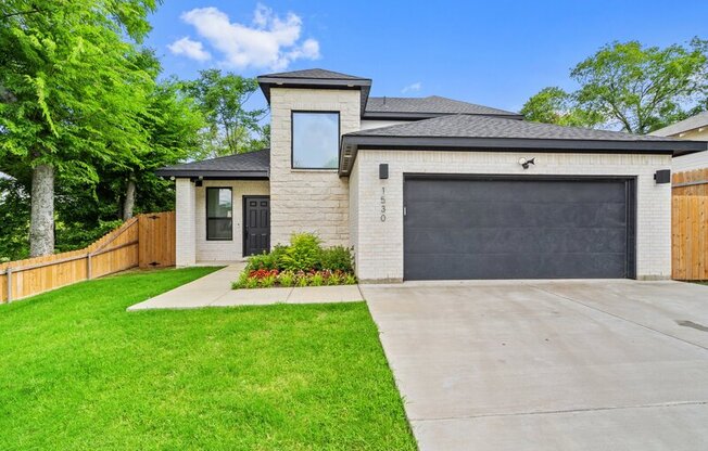 1530 PADGITT AVE