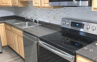 4 beds, 1 bath, 1,200 sqft, $4,800, Unit 3(2B)