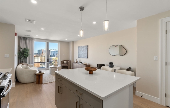 1 bed, 1 bath, 557 sqft, $3,700, Unit 601