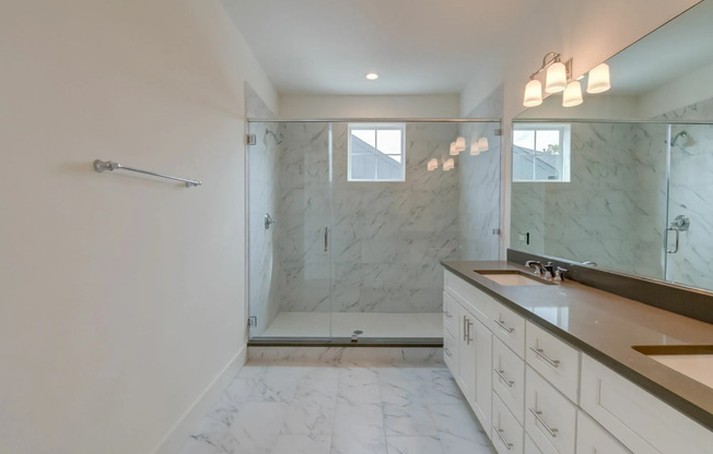 The Grove Oak Forest Bathroom