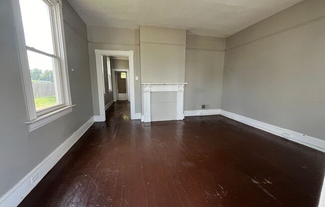 211 Linden St. | 3 BR 1 BA | 1468 SQ FT