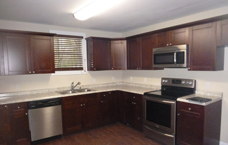 3 beds, 2 baths, $1,690