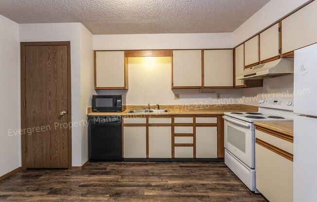2 beds, 1 bath, 991 sqft, $1,395, Unit 3