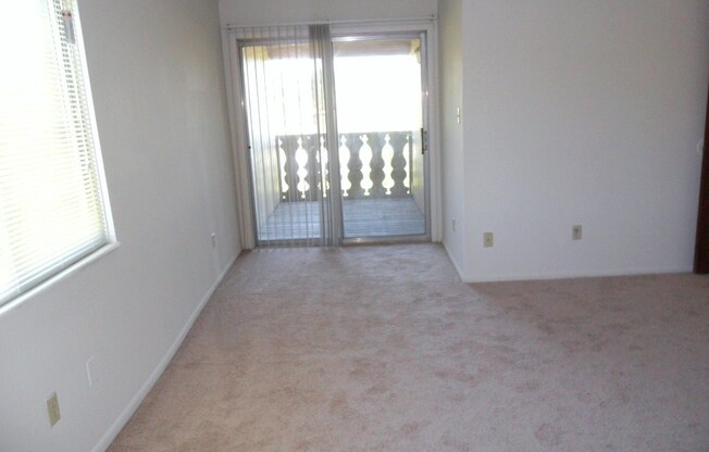 3 beds, 2 baths, 1,265 sqft, $1,242, Unit 08 - 811