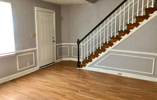 Large 3-Bed, w/ Central Air & Laundry in-unit