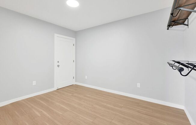 2855 Washington Blvd