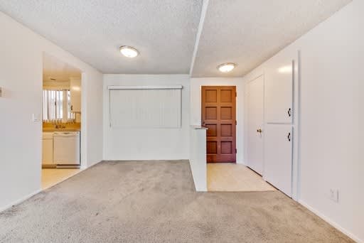 Seaview Apartments