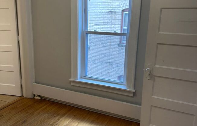1 bed, 1 bath, 560 sqft, $999, Unit 205