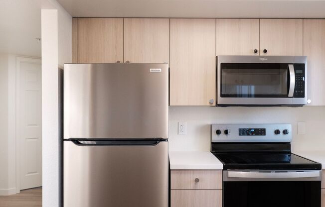 2 beds, 1 bath, 821 sqft, $1,625, Unit 2D