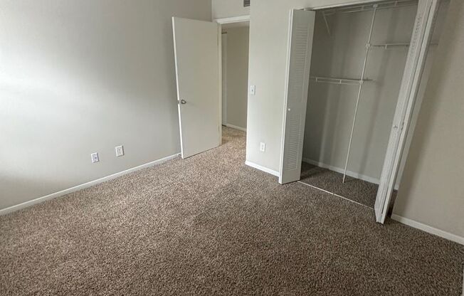 3 beds, 2 baths, 1,326 sqft, $1,870