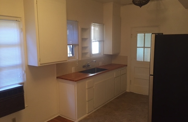 Studio, 1 bath, $1,650, Unit 106